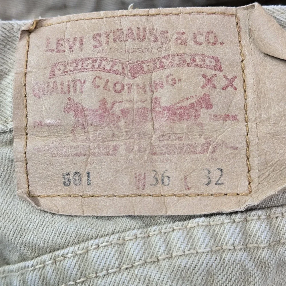 VINTAGE Levi's 501 Men Jeans 36X32 Khaki Original Fit Straight Twill 24